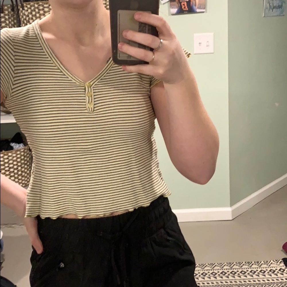 Crop top